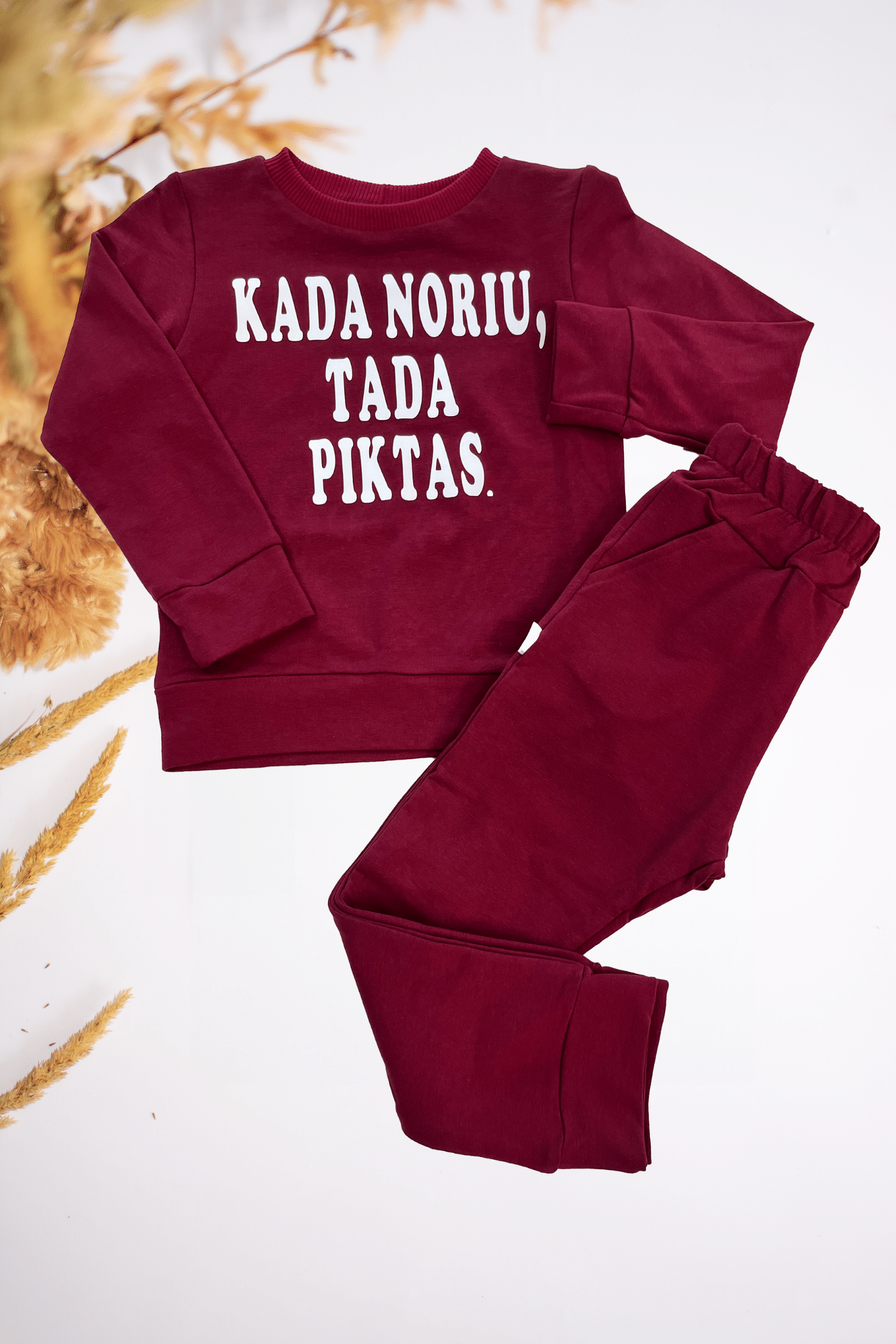 Vaikiškas kostiumėlis "Kada noriu, tada piktas.” | Be pūkelio | Bordo spalvos - Stiliaus detalė