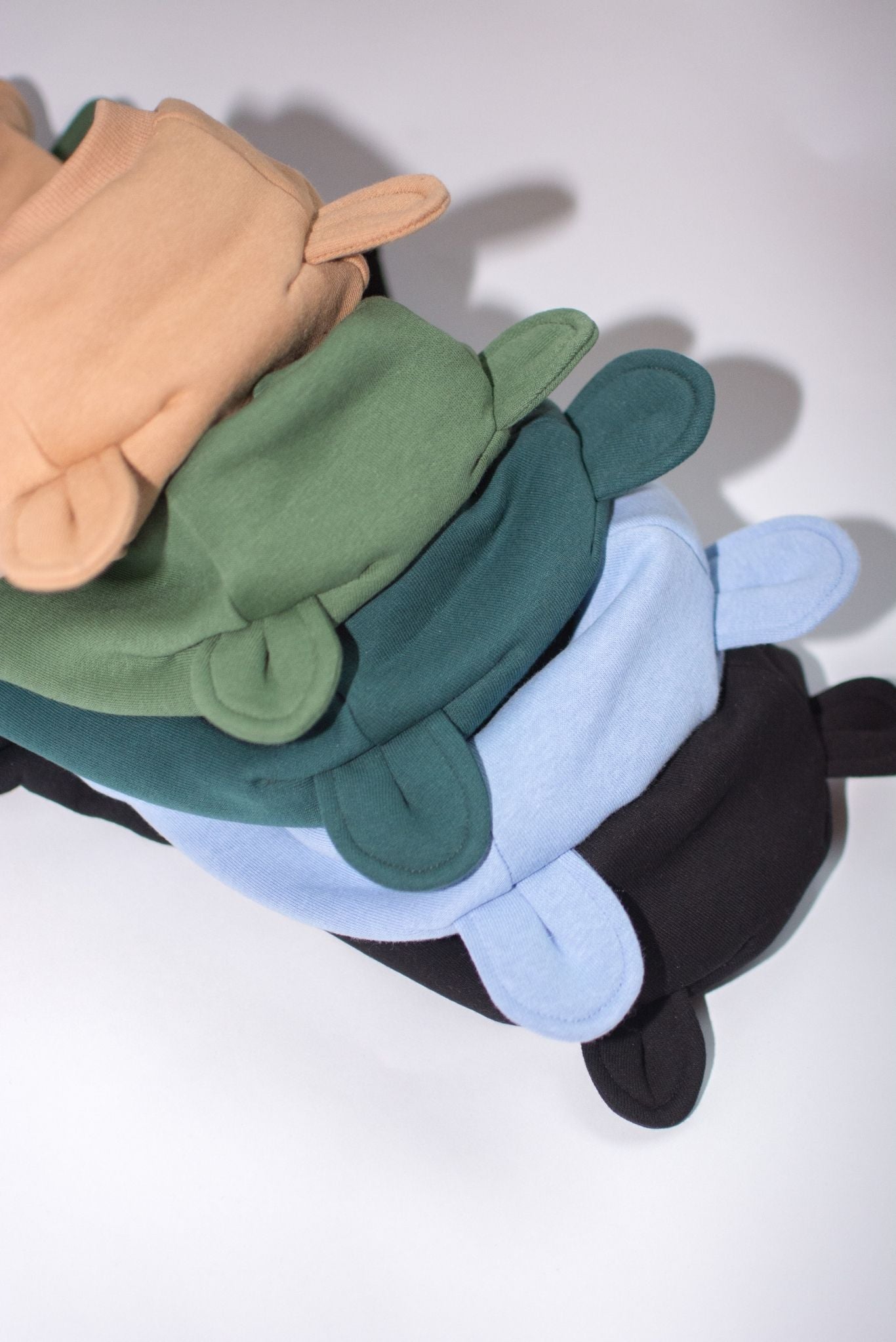 Vaikiškas žieminis šalmukas su ausytėmis "Julius" - Stiliaus detalė