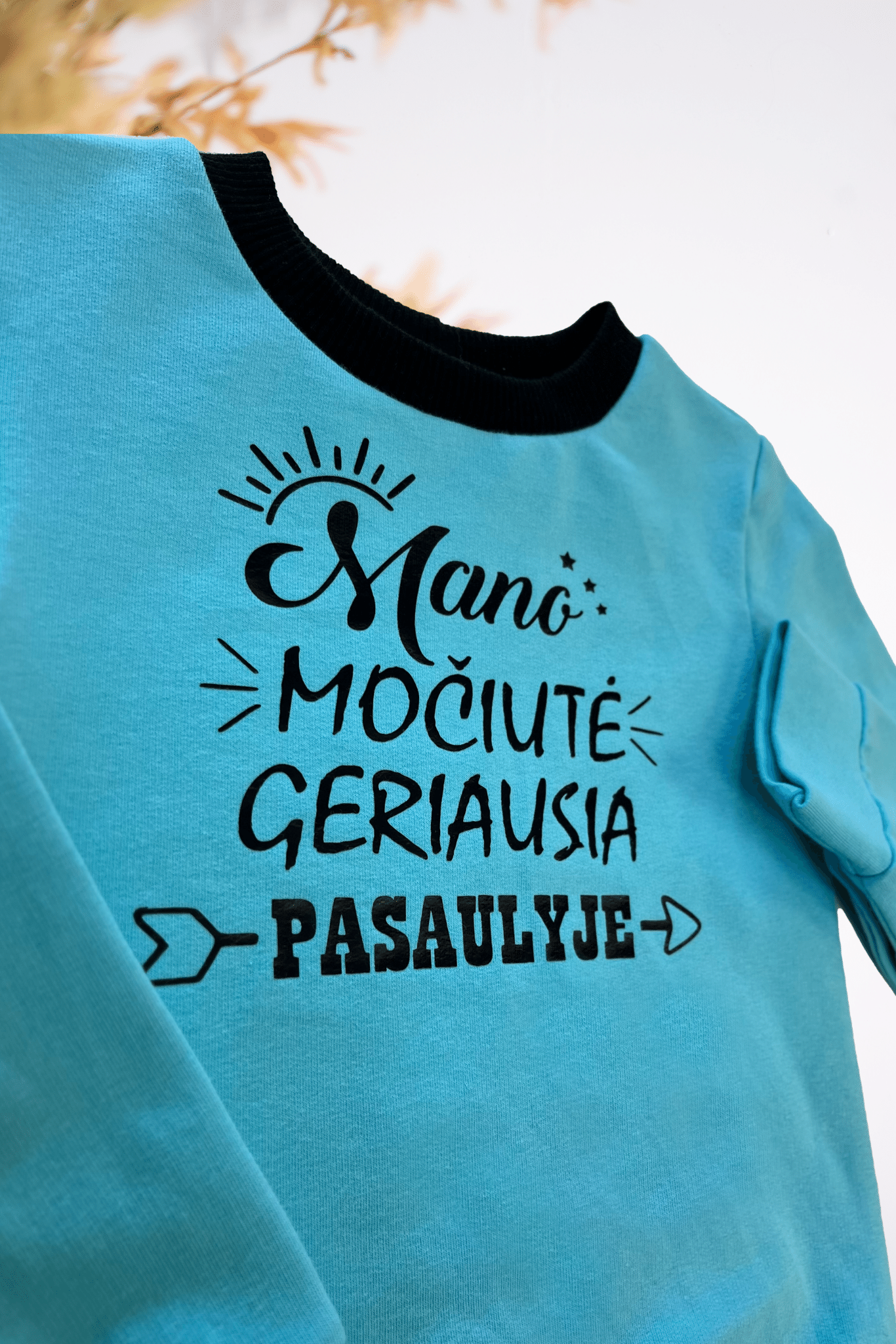 Vaikiškas džemperis “Mano močiutė geriausia" - Stiliaus detalė