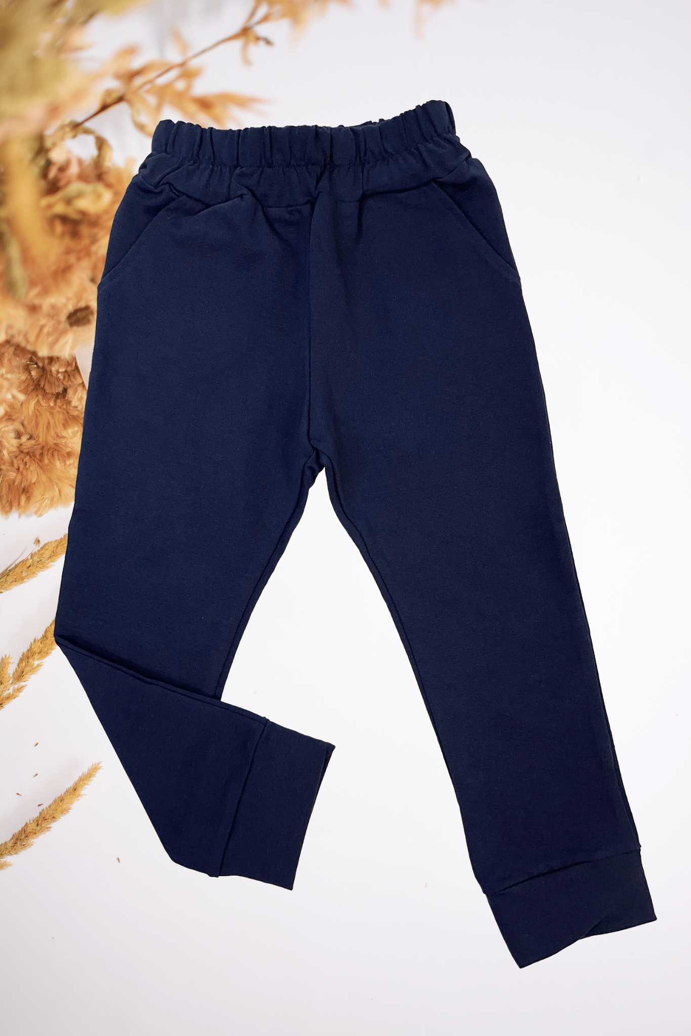 Navy blue spalvos kelnės vaikams | Tinkamos į mokyklą | Be pūkelio - Stiliaus detalė