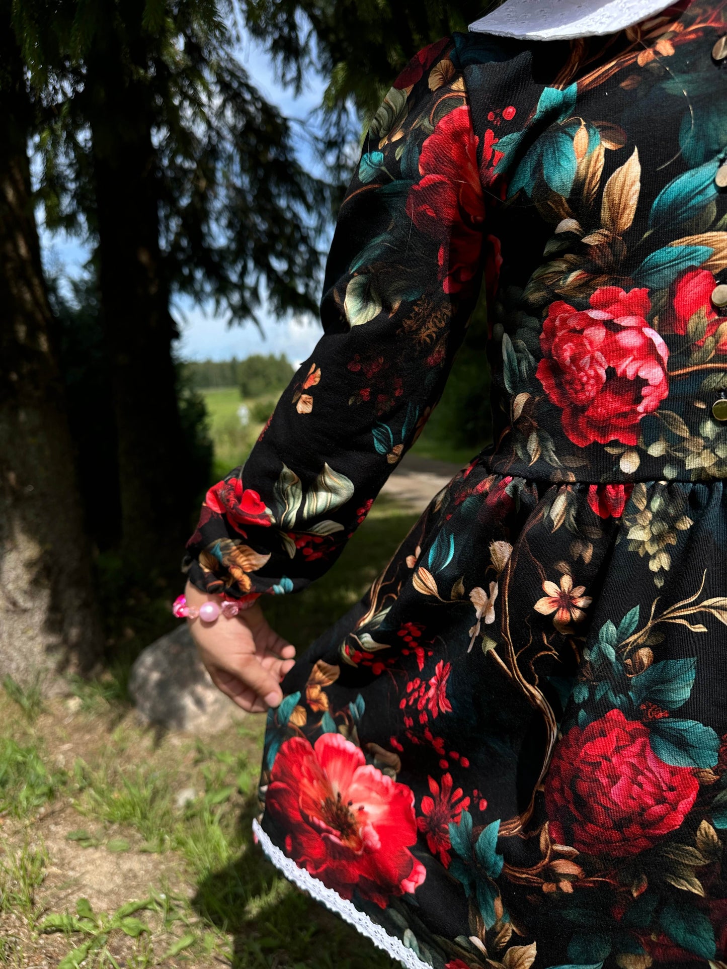 Suknelė mergaitėms "Romantika"