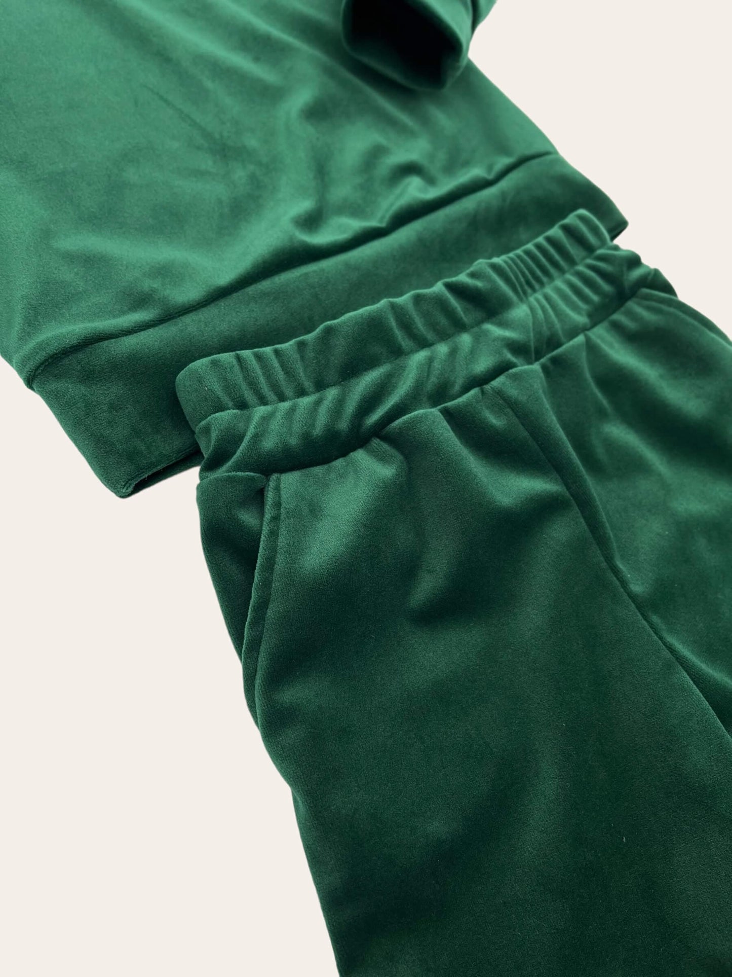 Soft veliūro kostiumėlis "Miško pasaka"