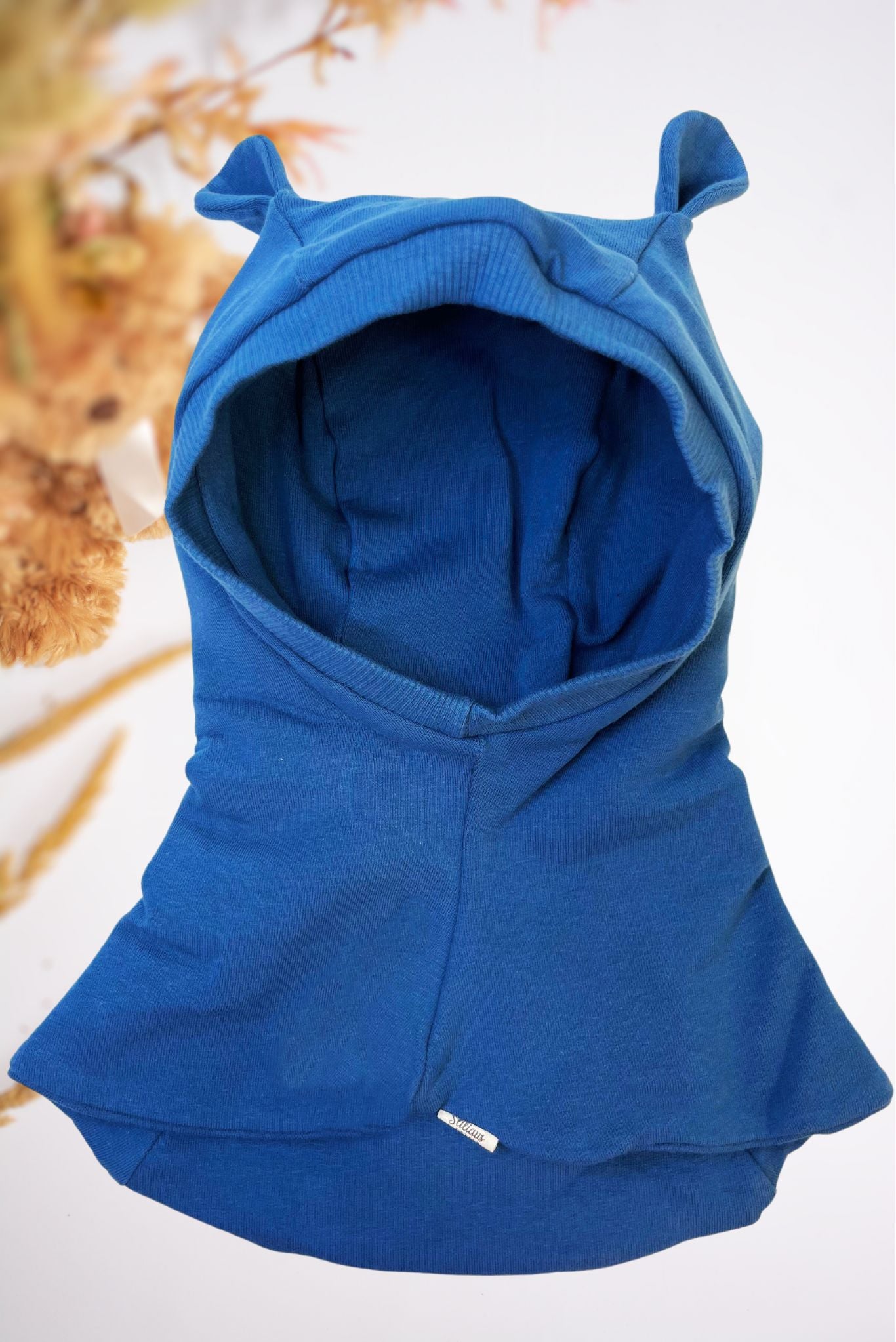 Mėlynos spalvos vaikiškas rudeninis šalmukas su ausytėm