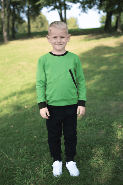 Žalios + juodos spalvos vaikiškas kostiumėlis “Vaikystė"