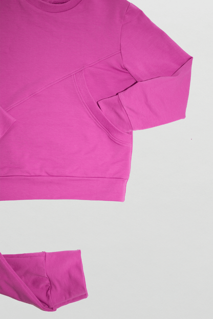Avietinės spalvos vaikiškas kostiumėlis “Vaikystė" - Stiliaus detalė